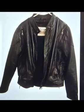 Women's Like New Excelled Black Leather Zip Moto Jacket Size 16